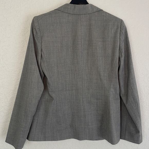 Lafayette 148 Gray Virgin Wool 2 Button Blazer Size 8 Office School Classic Twee - Picture 8 of 8